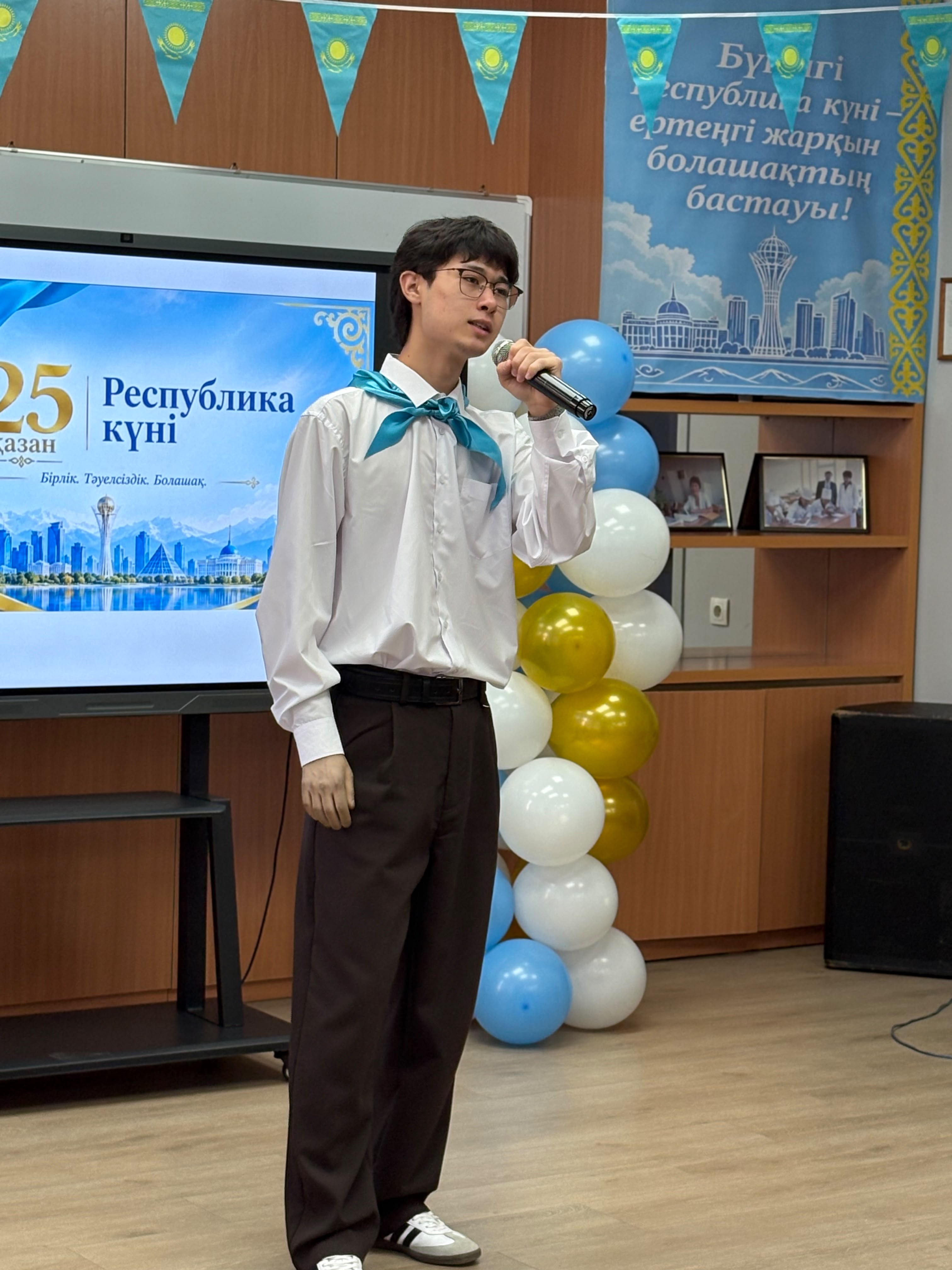 KazNARU-да «РЕСПУБЛИКА ЖӘНЕ КОНСТИТУЦИЯ: ЖАУАПТЫ АЗАМАТ – ҚУАТТЫ МЕМЛЕКЕТ» АТТЫ ЗИЯТКЕРЛІК-АҒАРТУШЫЛЫҚ ОНКҮНДІК ӨТУДЕ