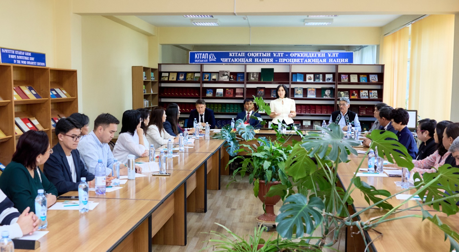 KazNARU PRESENTS NEW TEXTBOOK FOR PROFESSIONALLY ORIENTED KAZAKH LANGUAGE LEARNING