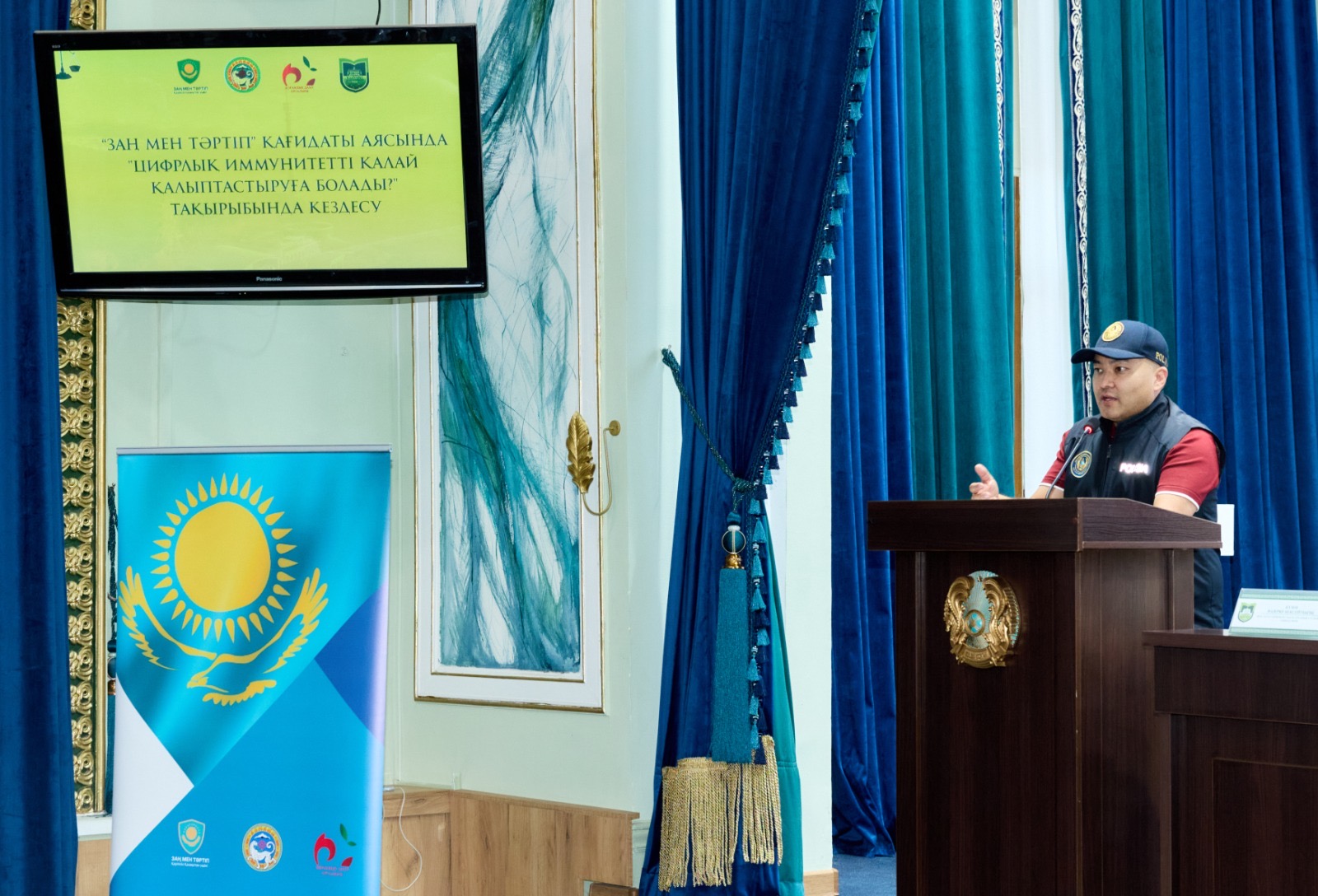 KazNARU СТУДЕНТТЕРІМЕН КИБЕРҚАУІПСІЗДІК МӘСЕЛЕЛЕРІ ТАЛҚЫЛАНДЫ