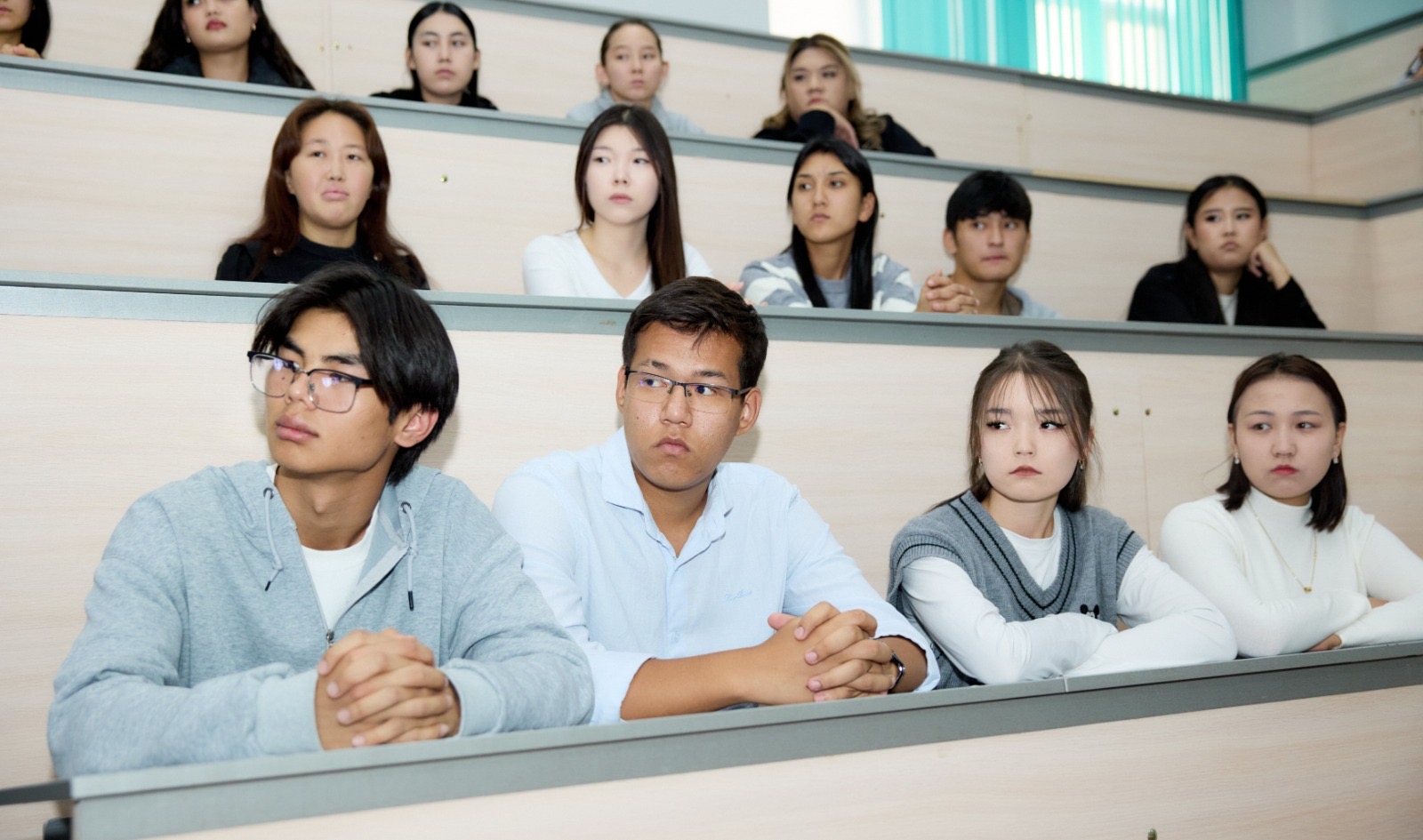KazNARU-да «СТУДЕНТТЕРДІҢ ҚҰҚЫҚТЫҚ САУАТТЫЛЫҒЫ – ЗАҢ МЕН ТӘРТІПТІҢ НЕГІЗІ» ТАҚЫРЫБЫНДА КЕЗДЕСУ ӨТТІ
