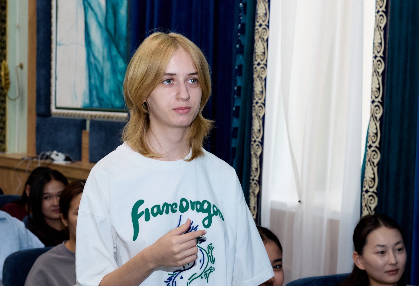 KazNARU СТУДЕНТТЕРІНЕ ЗАҢ МЕН ТӘРТІПТІҢ МАҢЫЗЫ ТҮСІНДІРІЛДІ